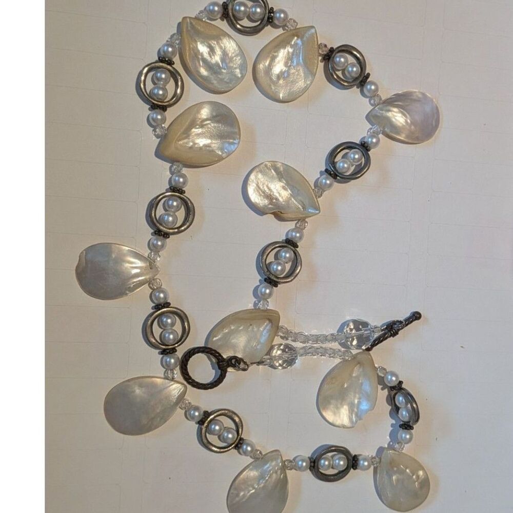 Mother of Pearl Shell Statement Necklace Faux Pearl Silver Tone Boho